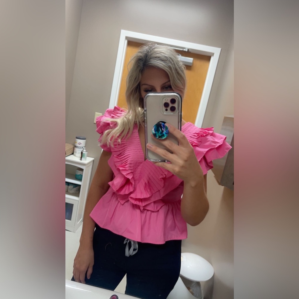 Entro hot pink blouse!